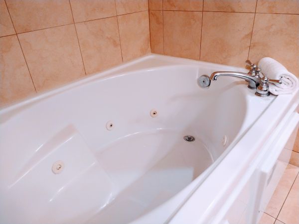 Acrylic Tub Installation in Mount Vernon